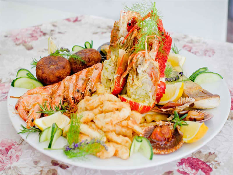 West Coast Local Seafood Experience (September - March) 82-10541-21